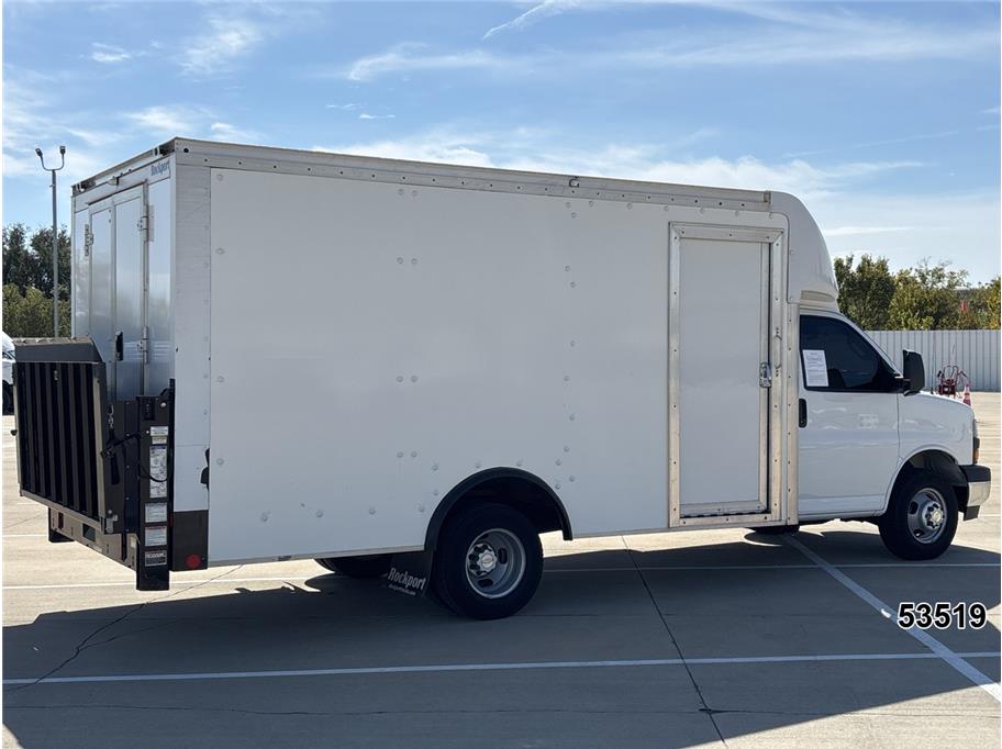 2022 Chevrolet 3500 Express DRW