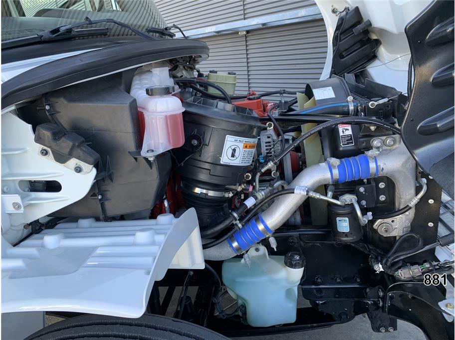 2015 Freightliner M2 106