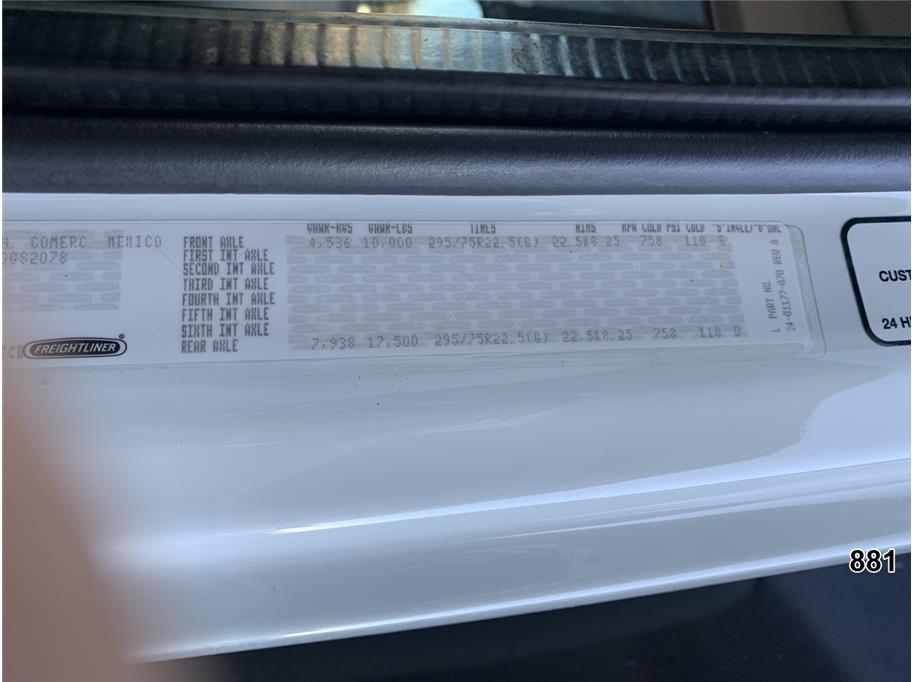 2015 Freightliner M2 106