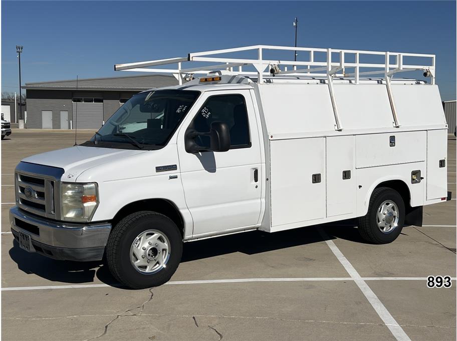 2011 Ford E350