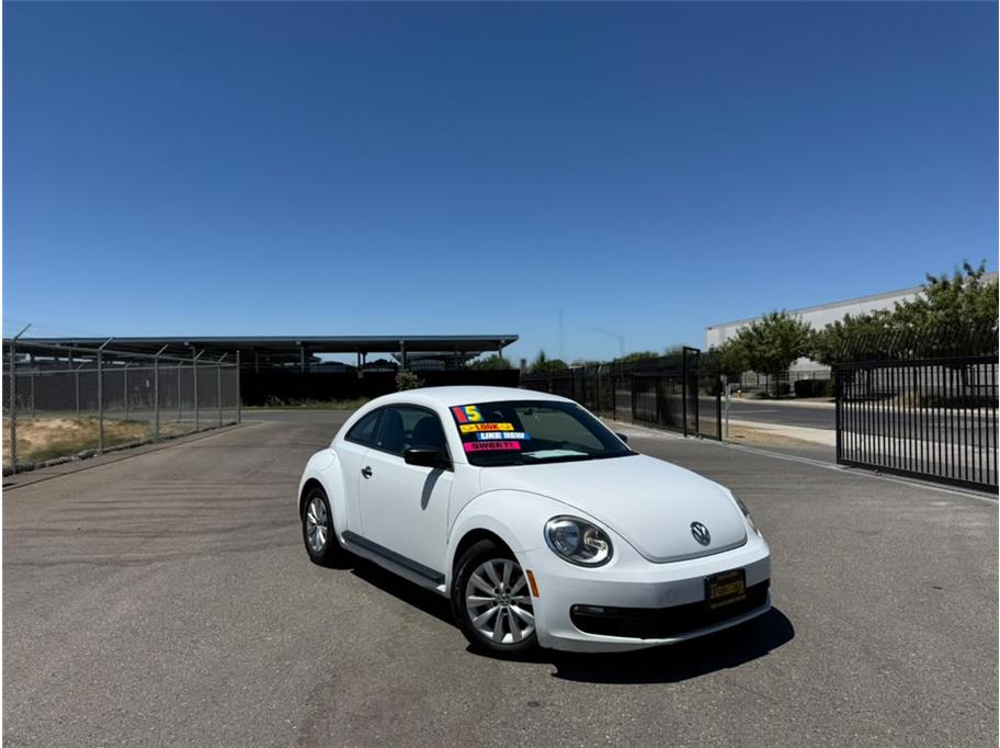 2015 Volkswagen Beetle 1.8T Hatchback 2D