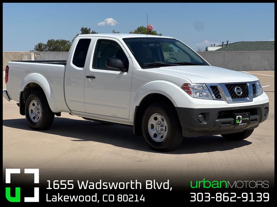 White 2017 Nissan Frontier Pickup Truck 4X2 5-Speed Automatic