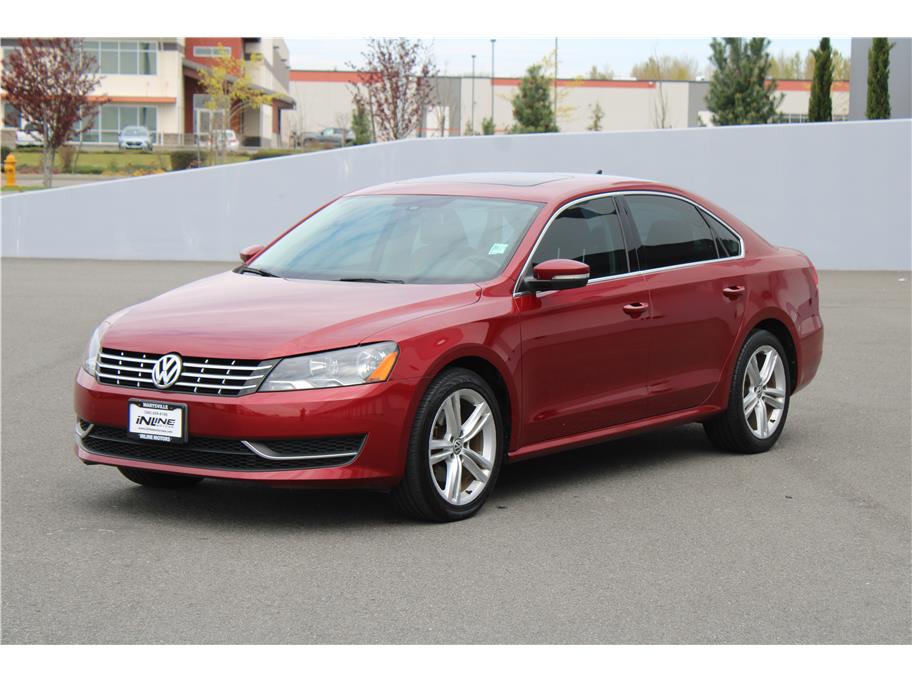Red 2015 Volkswagen Passat 2.0L TDI SE FWD Sedan Front-Wheel Drive 6-Speed Dual Clutch