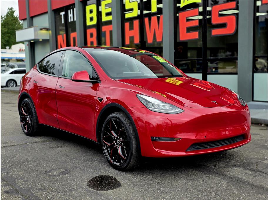 View vehicle photo 3