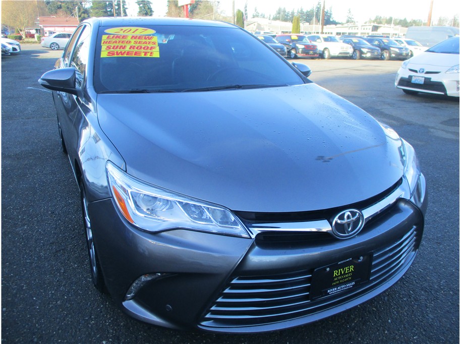 2017 Toyota Camry LE/SE/XLE/XSE