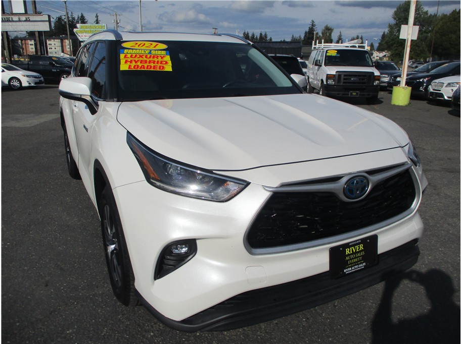 2021 Toyota Highlander Hybrid XLE Nav