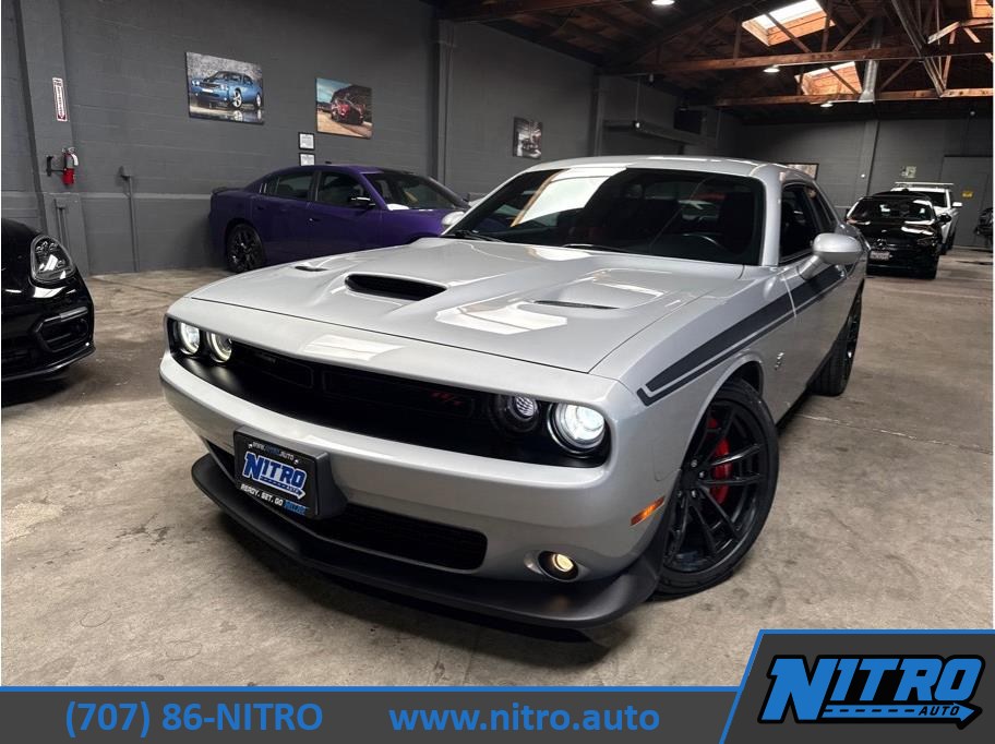 Silver 2020 Dodge Challenger Coupe Rear-Wheel Drive 8-Speed Automatic