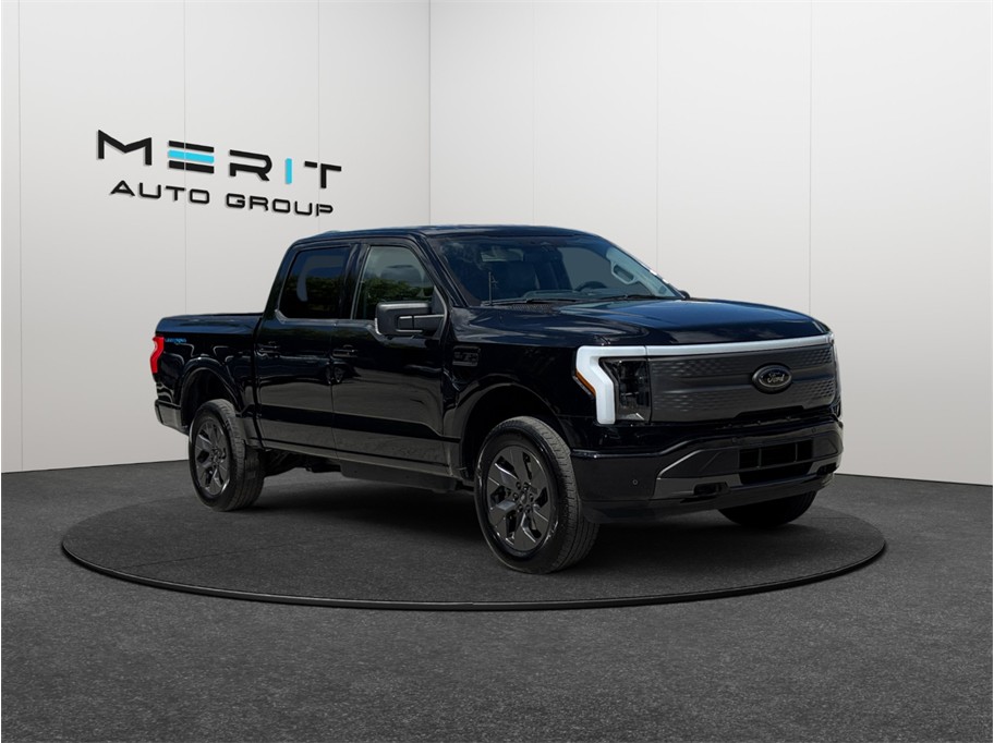 Black 2022 Ford F-150 Lightning XLT SuperCrew AWD Pickup Truck All-Wheel Drive Automatic