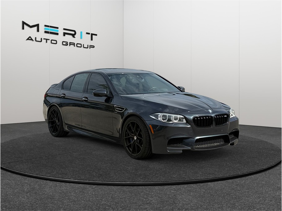 Gray 2014 BMW M5 Sedan Rear-Wheel Drive 7-Speed Automatic