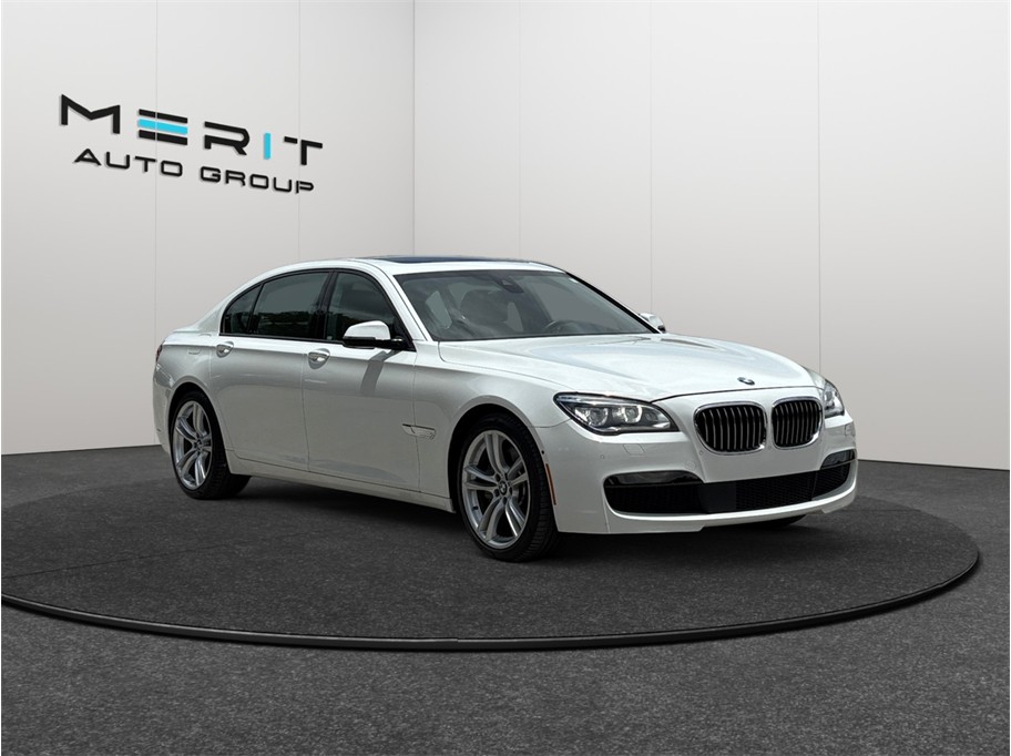White 2015 BMW 7 Series Sedan Rear-Wheel Drive 8-Speed Automatic