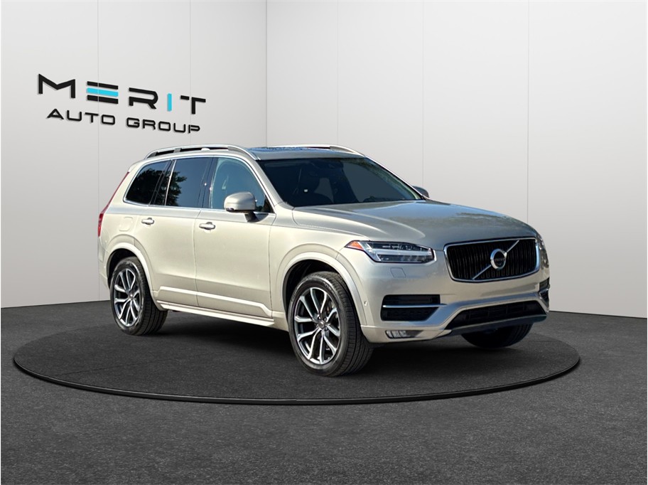 Silver 2018 Volvo XC90 SUV / Crossover All-Wheel Drive 8-Speed Automatic