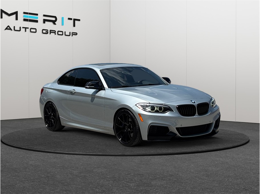 Silver 2017 BMW 2 Series Coupe Rear-Wheel Drive 8-Speed Automatic