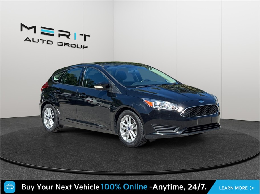 Black 2015 Ford Focus Hatchback Front-Wheel Drive 6-Speed Automatic
