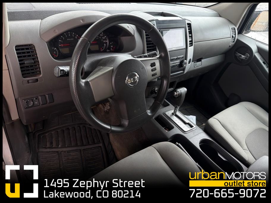 White 2011 Nissan Xterra SUV / Crossover 5-Speed Automatic Overdrive