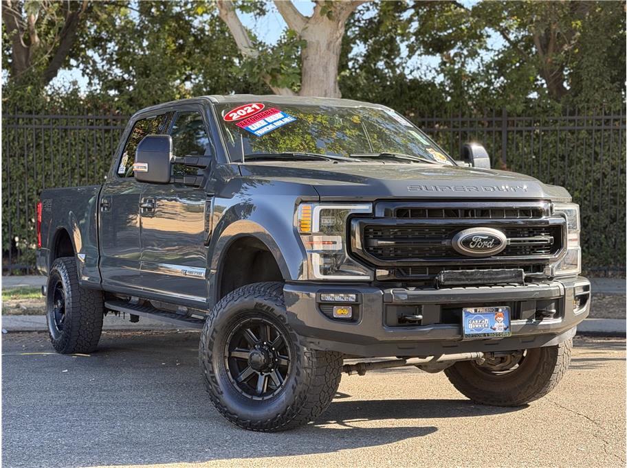 2021 Ford F250 Super Duty Crew Cab Lariat Pickup 4D 6 3/4 ft