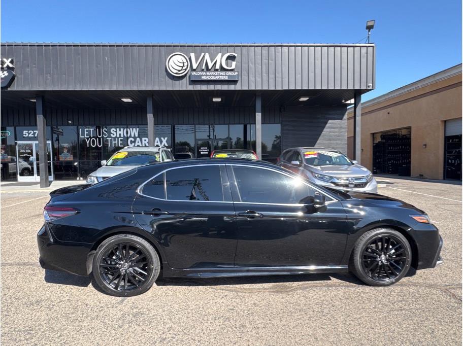 View vehicle photo 3