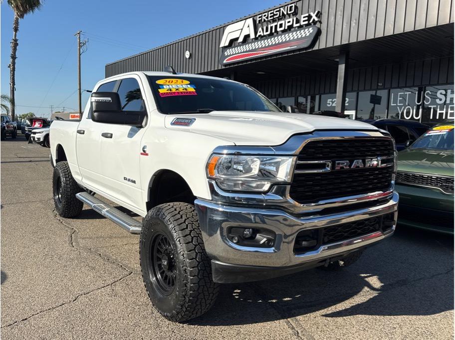 White 2023 RAM 2500 Big Horn Crew Cab 4WD Pickup Truck Four-Wheel Drive 6-Speed Automatic