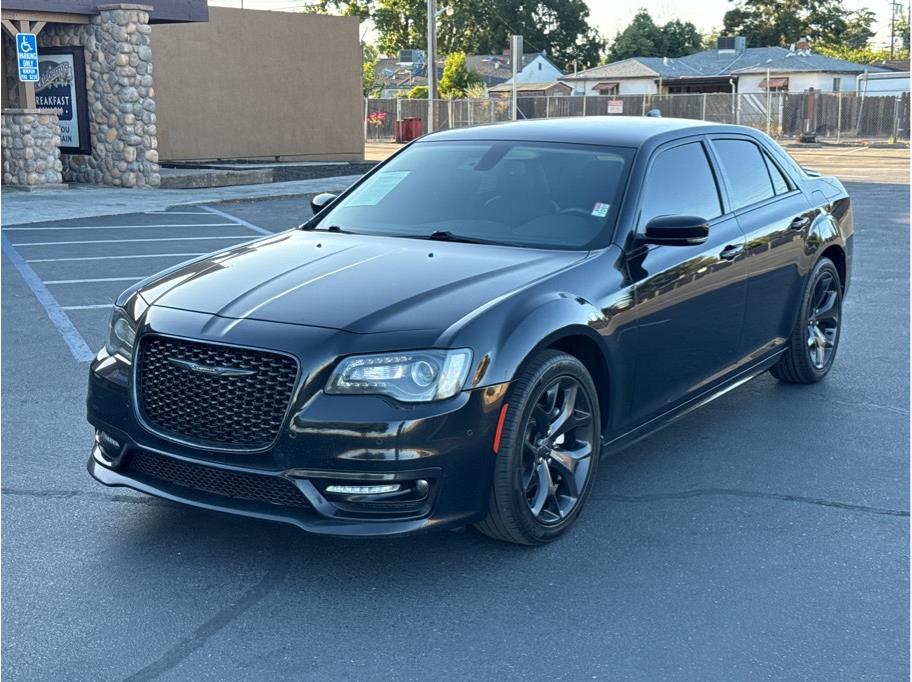 2021 Chrysler 300 300 Touring, Limited