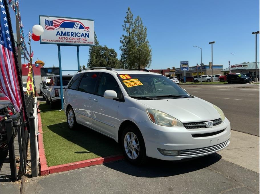2005 Toyota Sienna XLE