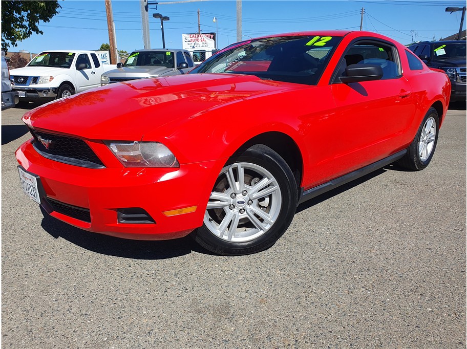 2012 Ford Mustang V6 Coupe