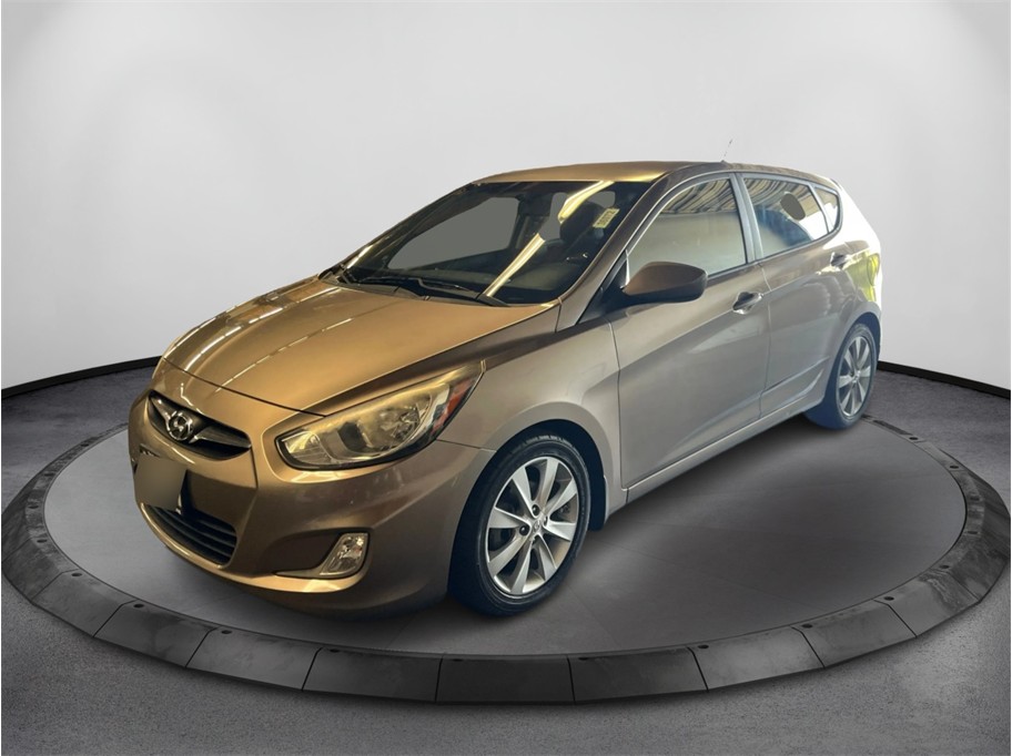 Brown 2012 Hyundai Accent SE 4-Door Hatchback FWD Hatchback Front-Wheel Drive 6-Speed Automatic Overdrive