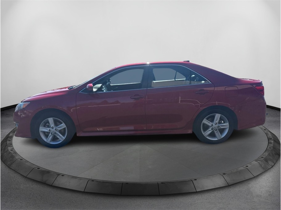 View vehicle photo 7