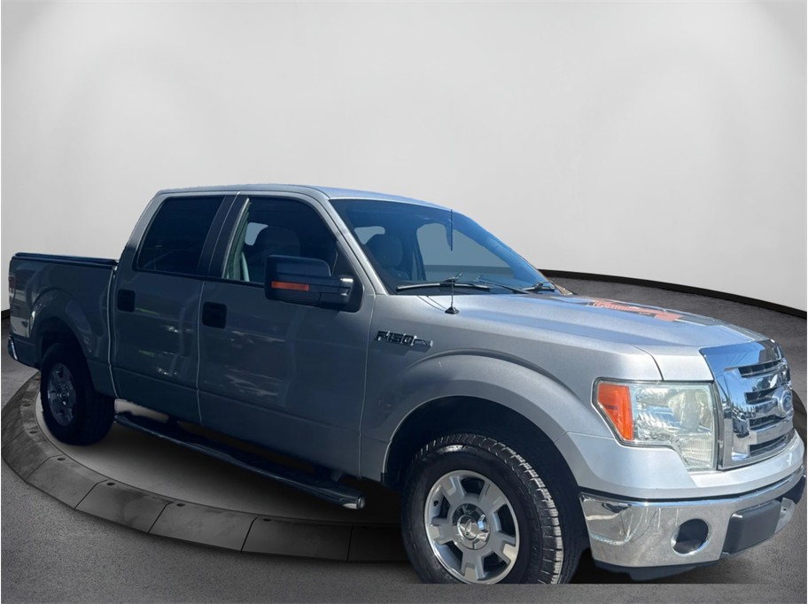 View vehicle photo 3