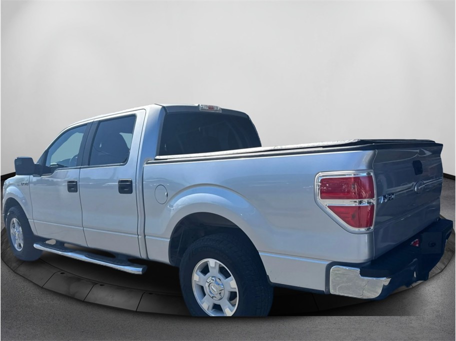 View vehicle photo 6