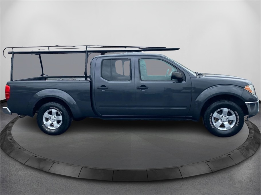 View vehicle photo 4