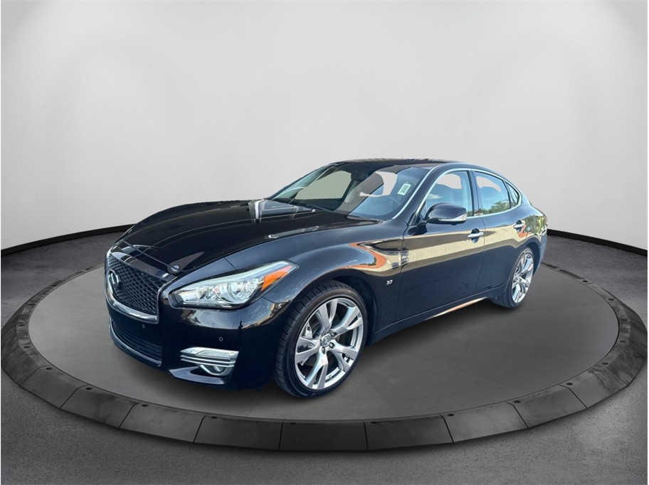 Black 2016 INFINITI Q70 3.7 RWD Sedan Rear-Wheel Drive 7-Speed Automatic