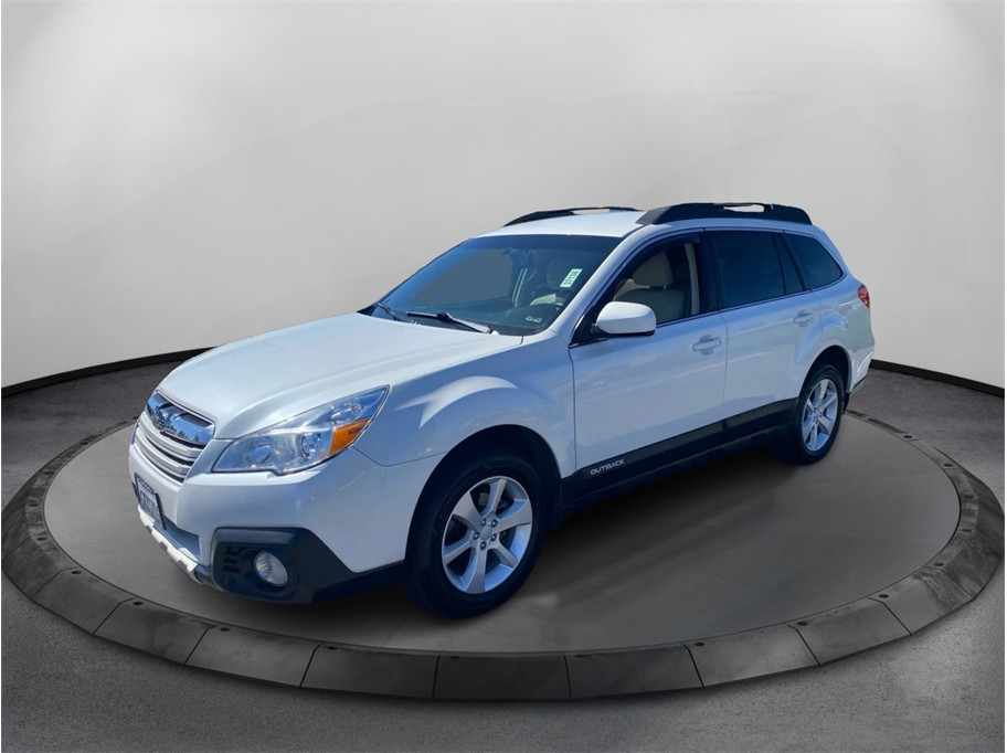 White 2013 Subaru Outback Wagon All-Wheel Drive Continuously Variable Transmission