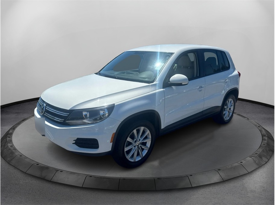 White 2014 Volkswagen Tiguan SUV / Crossover Front-Wheel Drive 6-Speed Automatic