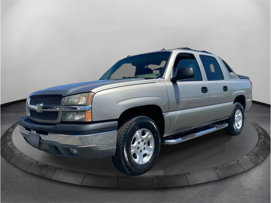 Gray 2003 Chevrolet Avalanche Pickup Truck Four-Wheel Drive Automatic