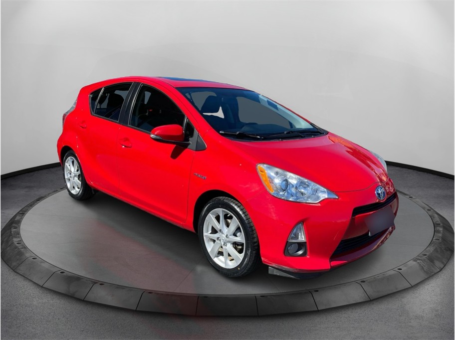 View vehicle photo 3