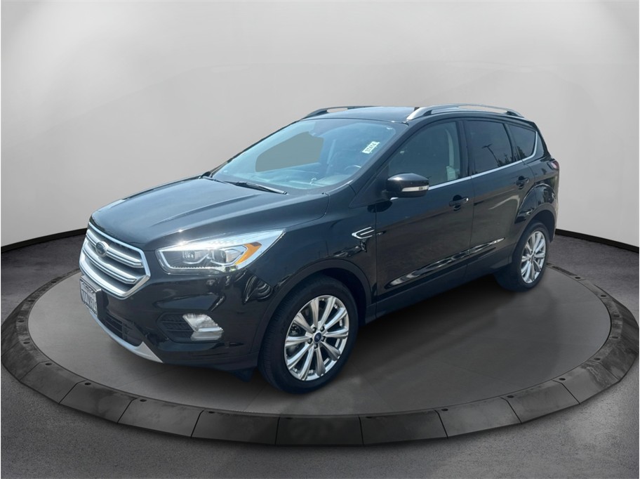  2017 Ford Escape Titanium AWD   