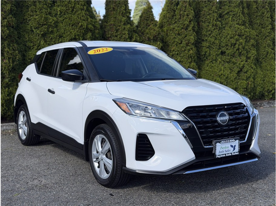 2022 Nissan Kicks S