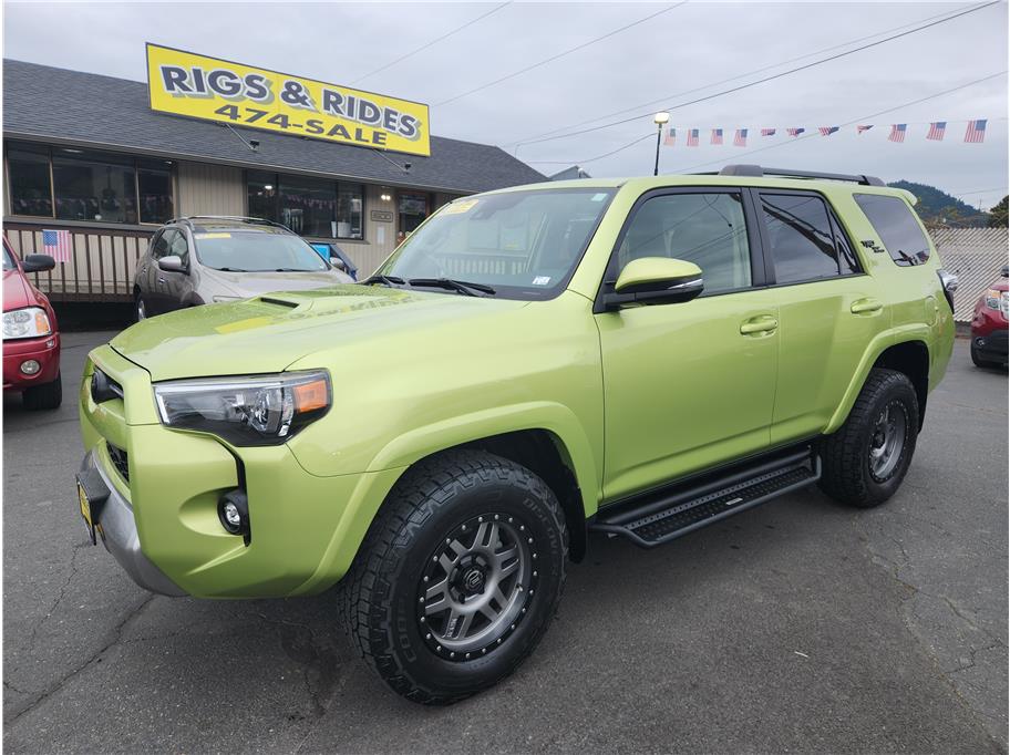 Green 2023 Toyota 4Runner TRD Off-Road Premium 4WD SUV / Crossover Four-Wheel Drive 5-Speed Automatic