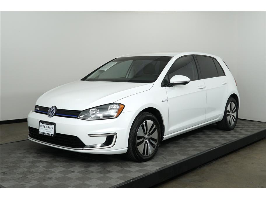 2016 Volkswagen e-Golf SE