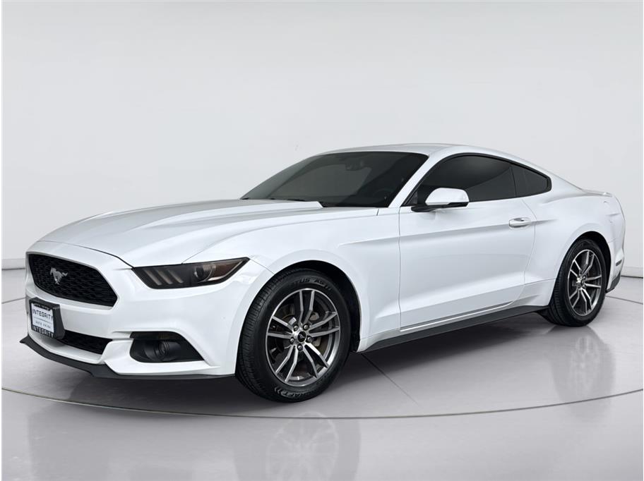 White 2016 Ford Mustang Coupe Rear-Wheel Drive 6-Speed Manual
