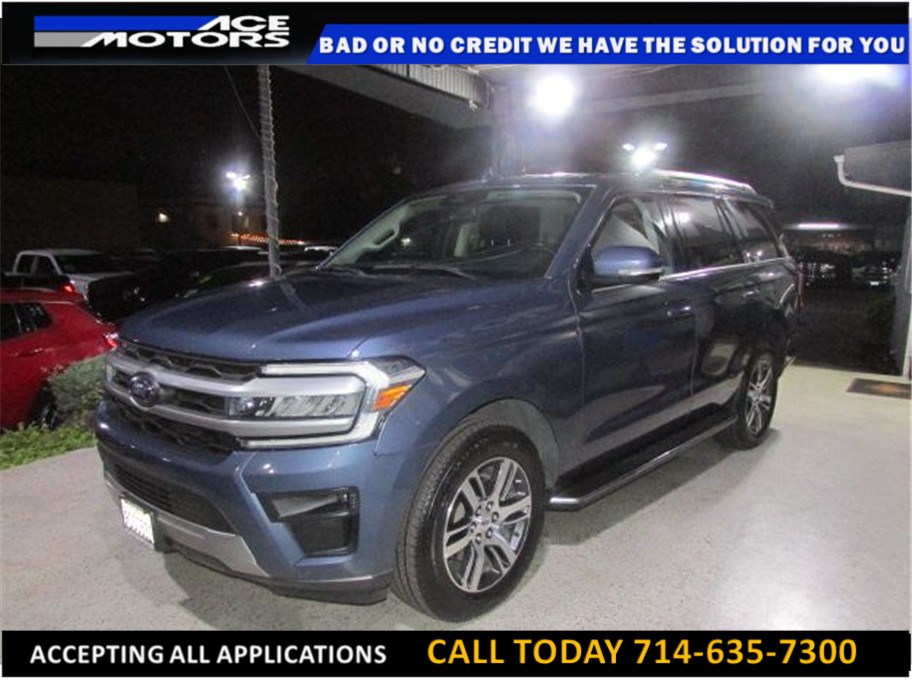  2022 Ford Expedition XLT RWD   