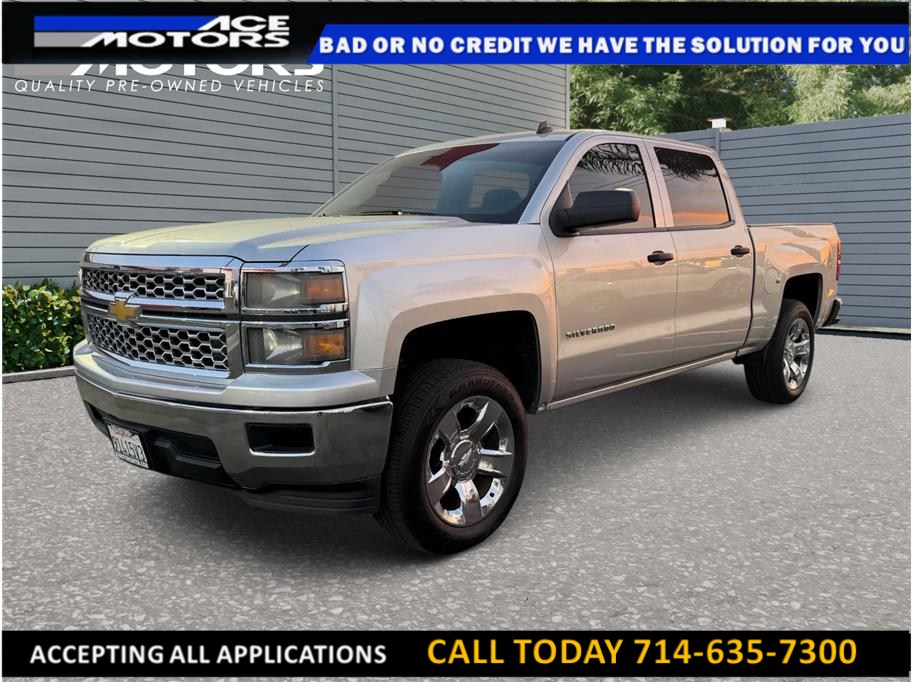 Silver 2014 Chevrolet Silverado 1500 LT Crew Cab RWD Pickup Truck 4X2 6-Speed Automatic Overdrive