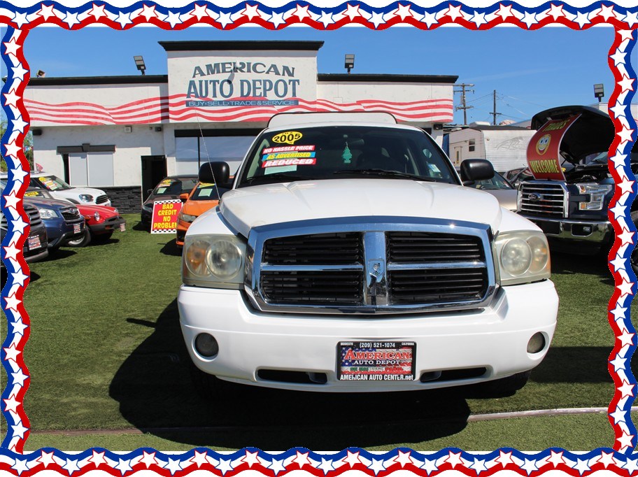 2005 Dodge Dakota SLT Quad Cab RWD