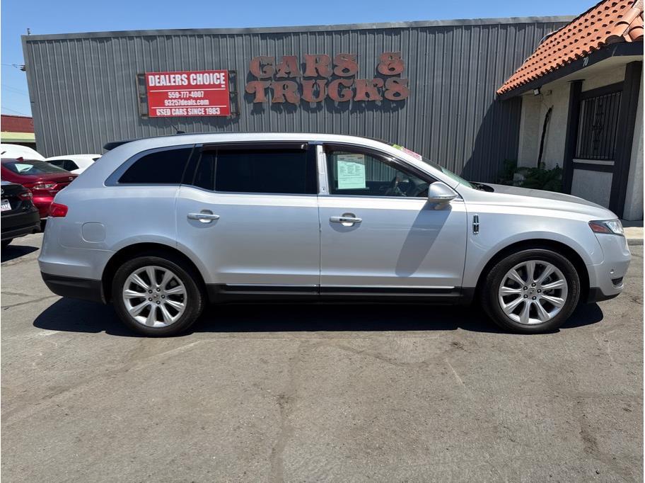 White 2018 Lincoln MKT SUV / Crossover All-Wheel Drive 6-Speed Automatic