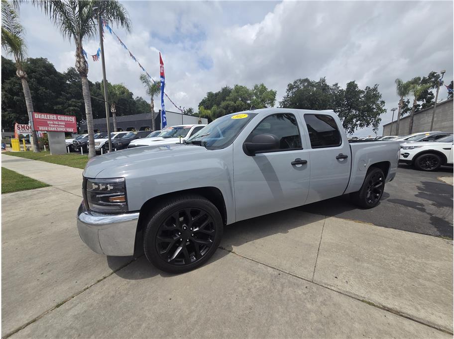 Gray (Frozen Grey) 2012 Chevrolet Silverado 1500 LS Crew Cab RWD Pickup Truck 4X2 4-Speed Automatic Overdrive