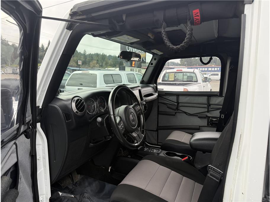 2012 Jeep Wrangler Unlimited Sport - Photo 11