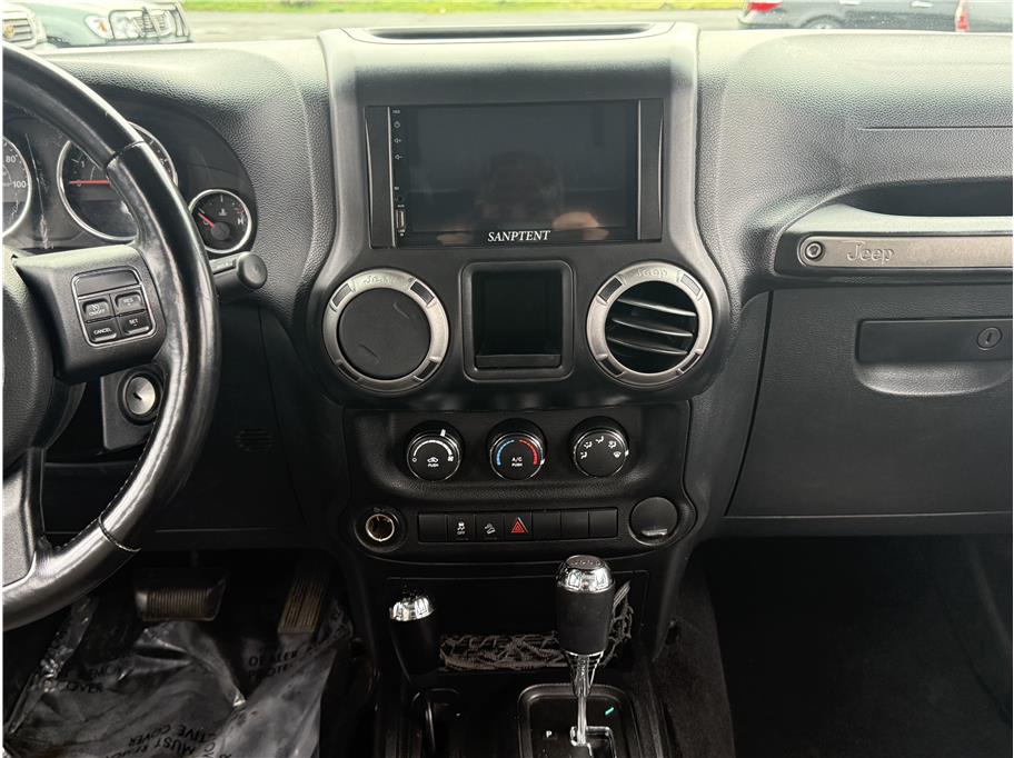2012 Jeep Wrangler Unlimited Sport - Photo 14