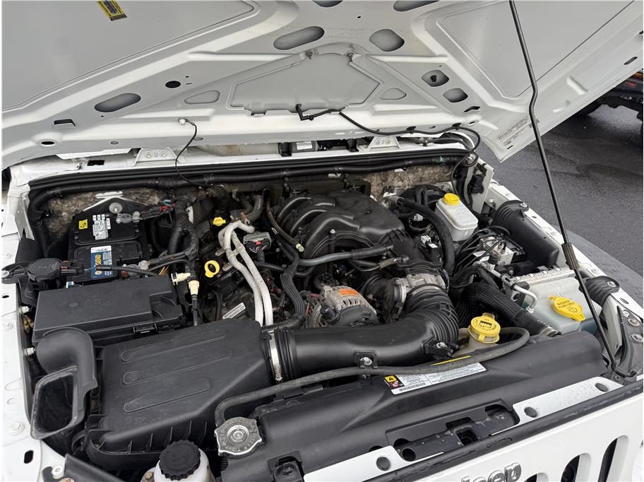 2012 Jeep Wrangler Unlimited Sport - Photo 16