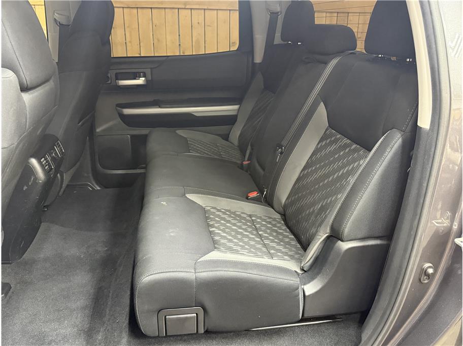2019 Toyota Tundra SR5 - Photo 16