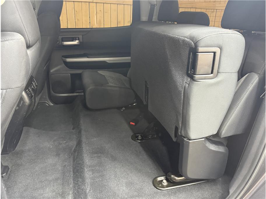2019 Toyota Tundra SR5 - Photo 17