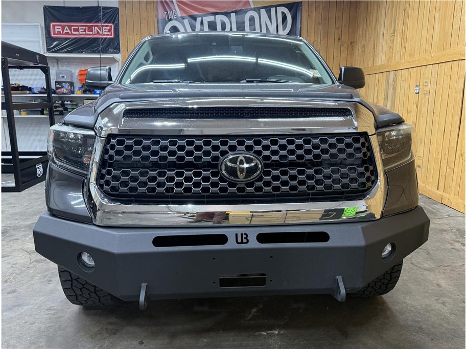 2019 Toyota Tundra SR5 - Photo 2